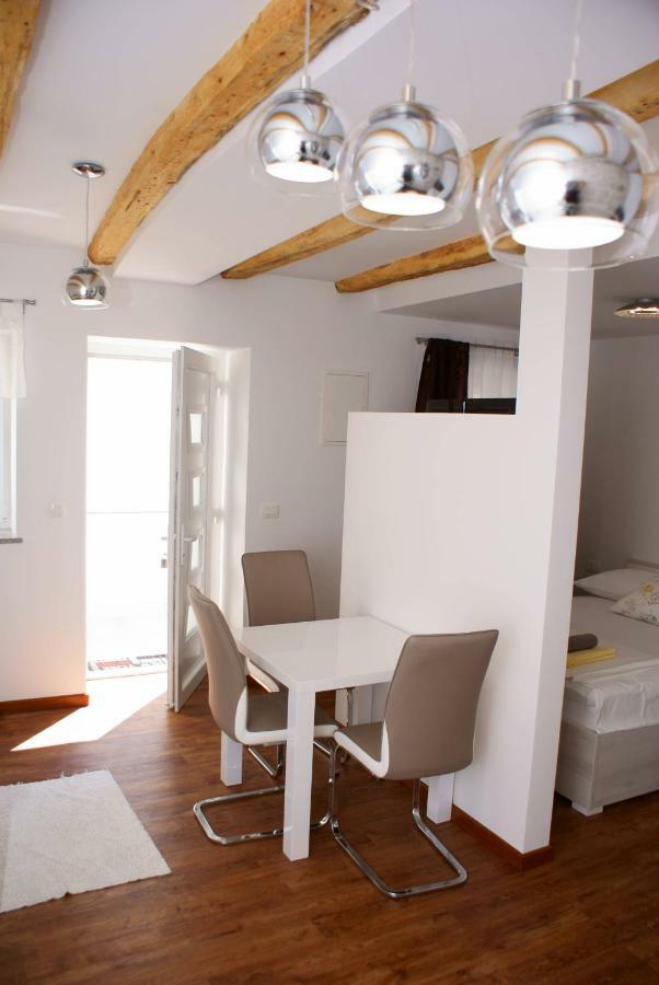 Luxury Apartment Luka Omiš Buitenkant foto
