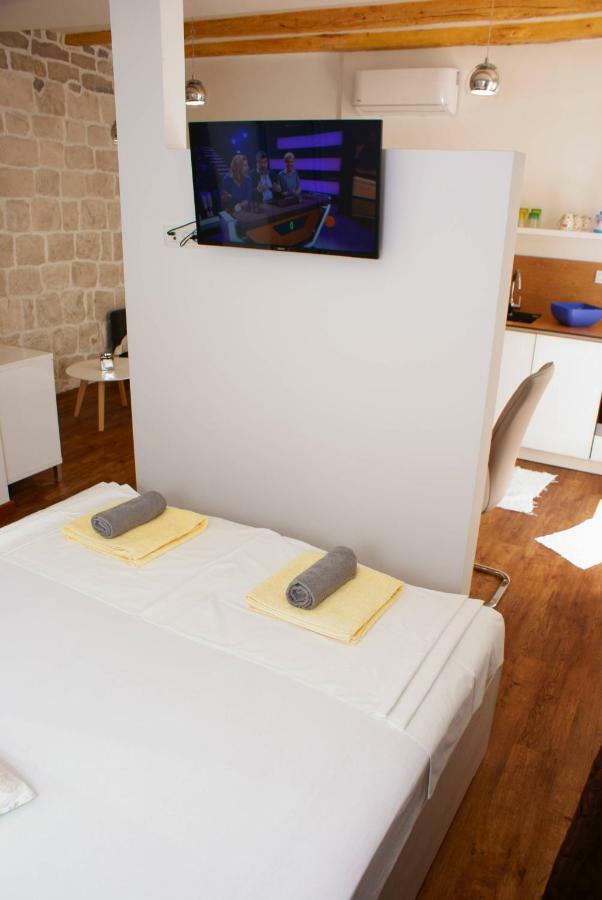 Luxury Apartment Luka Omiš Buitenkant foto