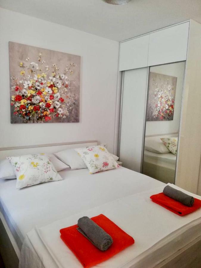 Luxury Apartment Luka Omiš Buitenkant foto