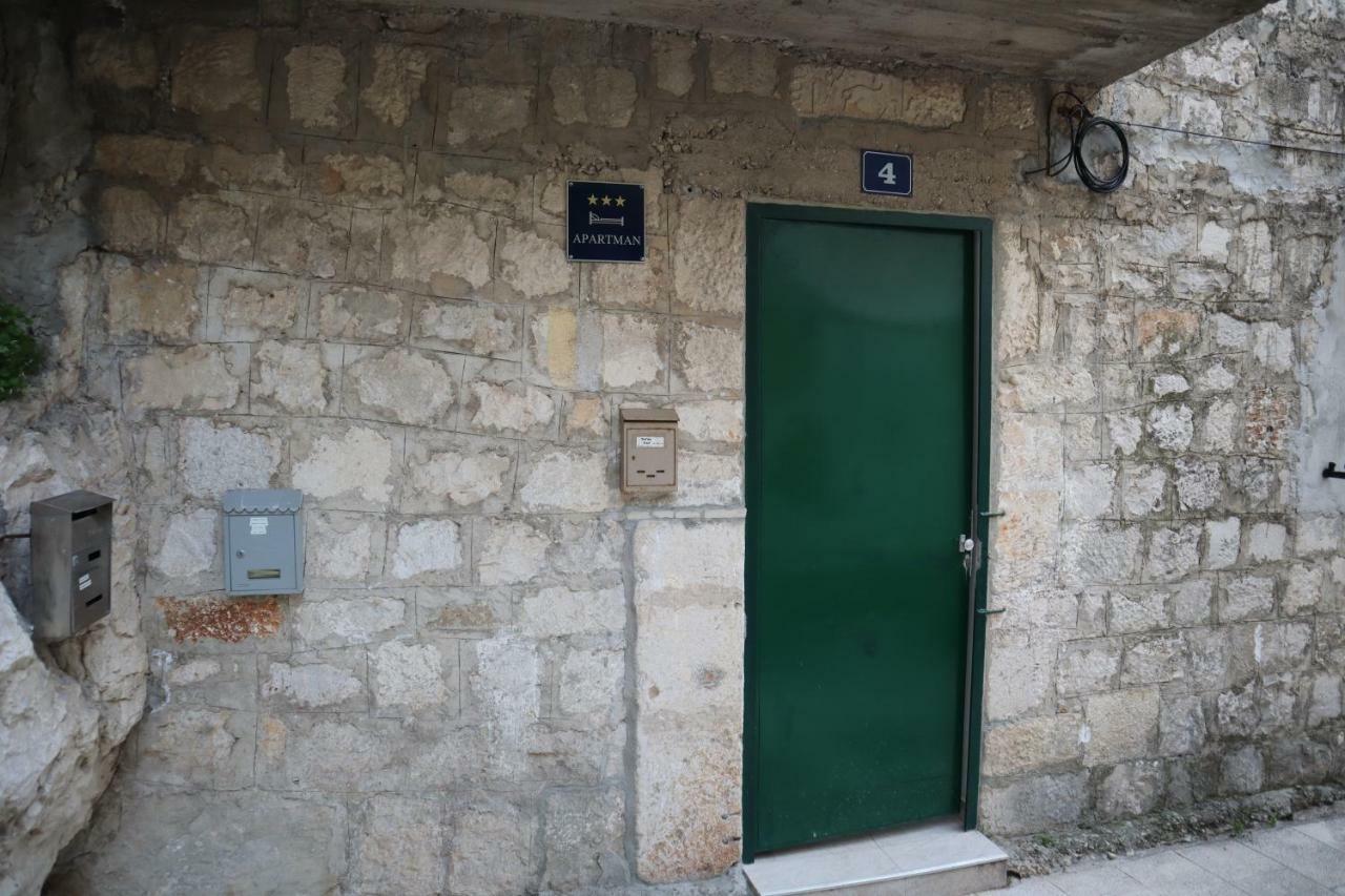 Luxury Apartment Luka Omiš Buitenkant foto
